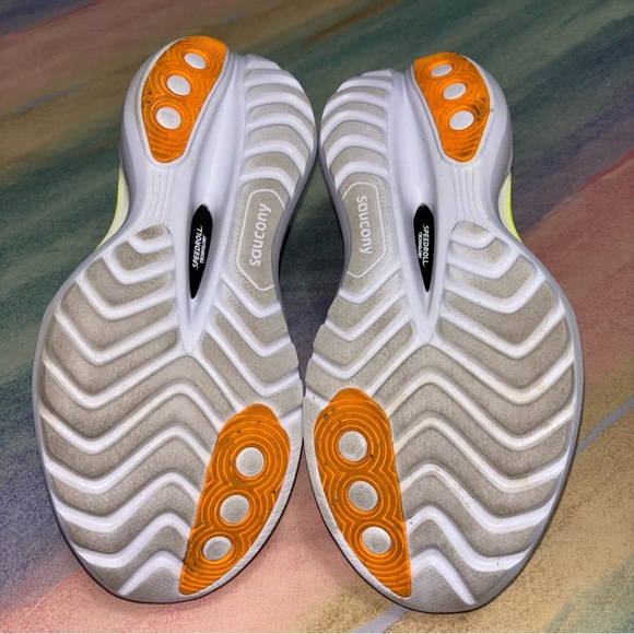 Saucony Endorphin Trainer Running Shoes in White Black Yellow Orange Women's 8 - Picture 9 of 9